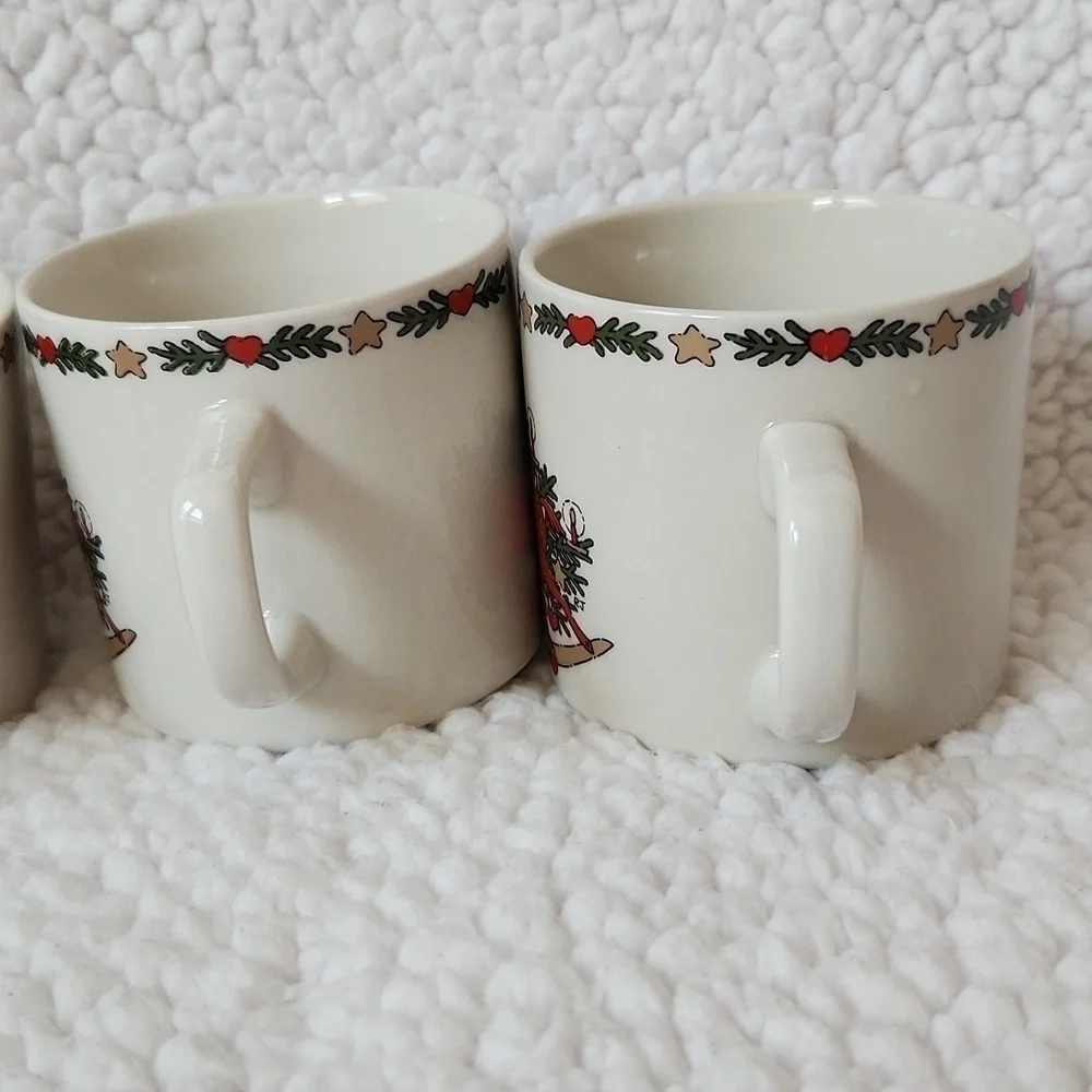 Vintage O' Christmas tree ceramic tea cups set of 4